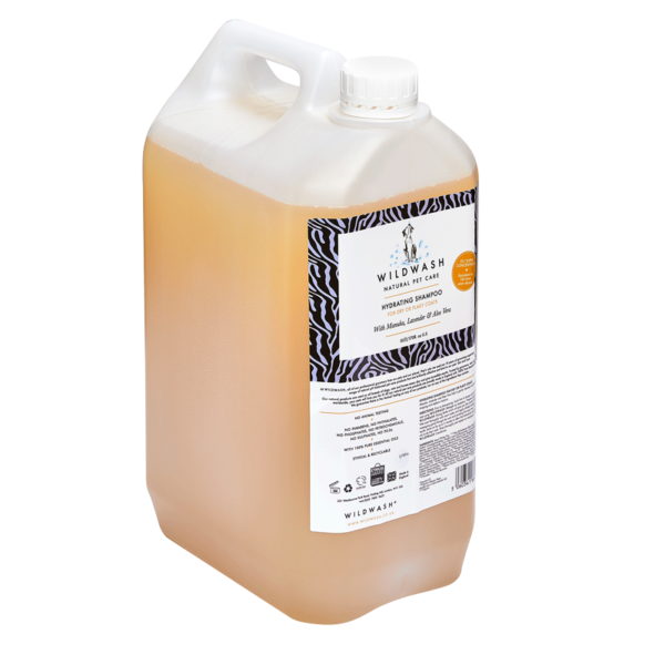 Hydrating Dog Shampoo for Dry and Flaky Coats 5LTR